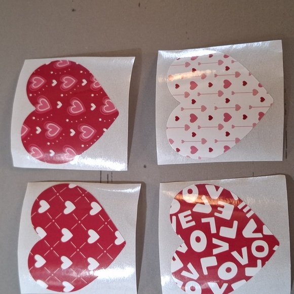 100 Assorted Heart Stickers - Picture 2 of 4